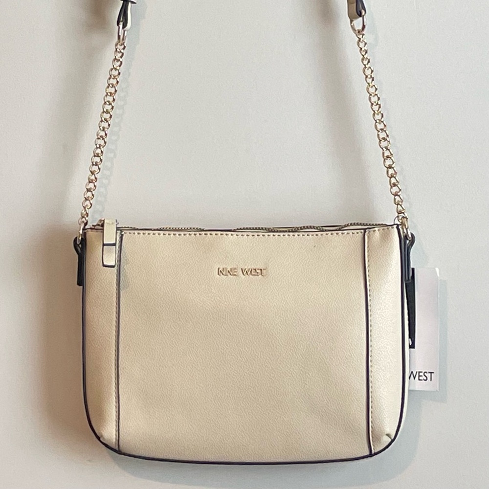 NWOT Nine West Women’s Basil Crossbody Pebble Purse